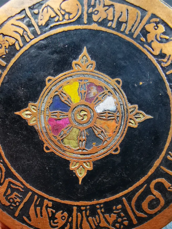 Gandhanra Handmade Tibetan Budhist Amulet Plate,Prayer Wheel,Dharma Chakra,2.95"
