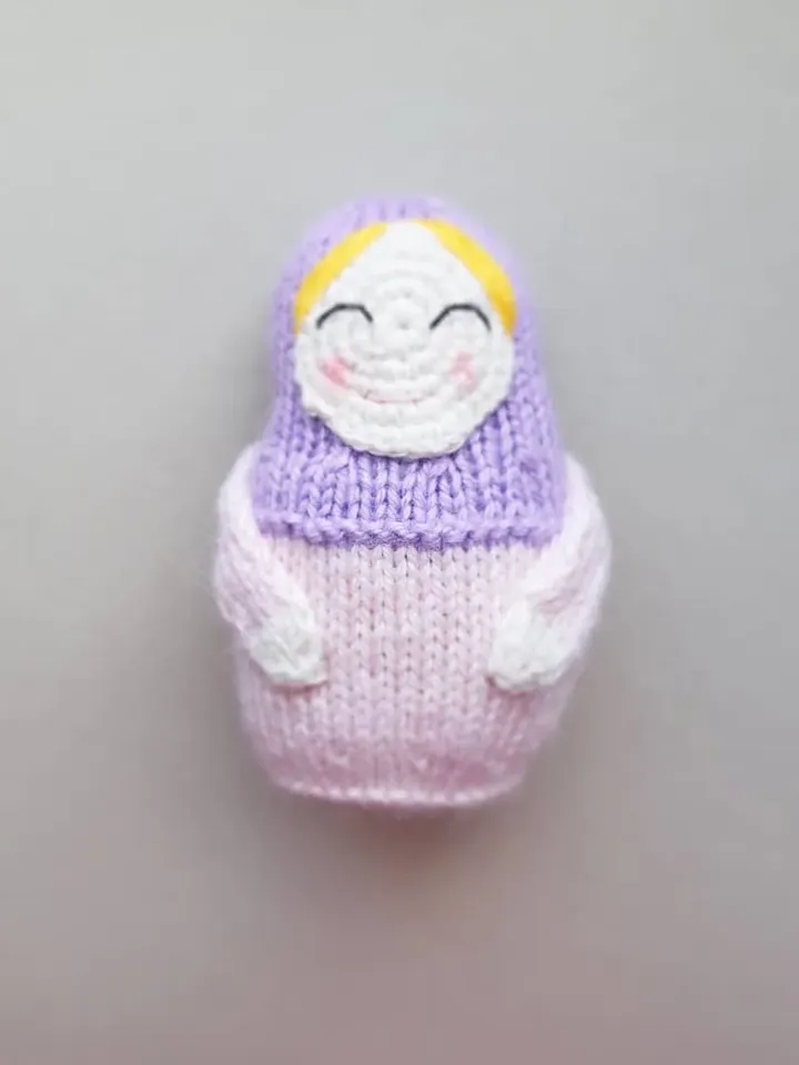 Matryoshka toy knitting pattern. PDF. Russian doll knitting