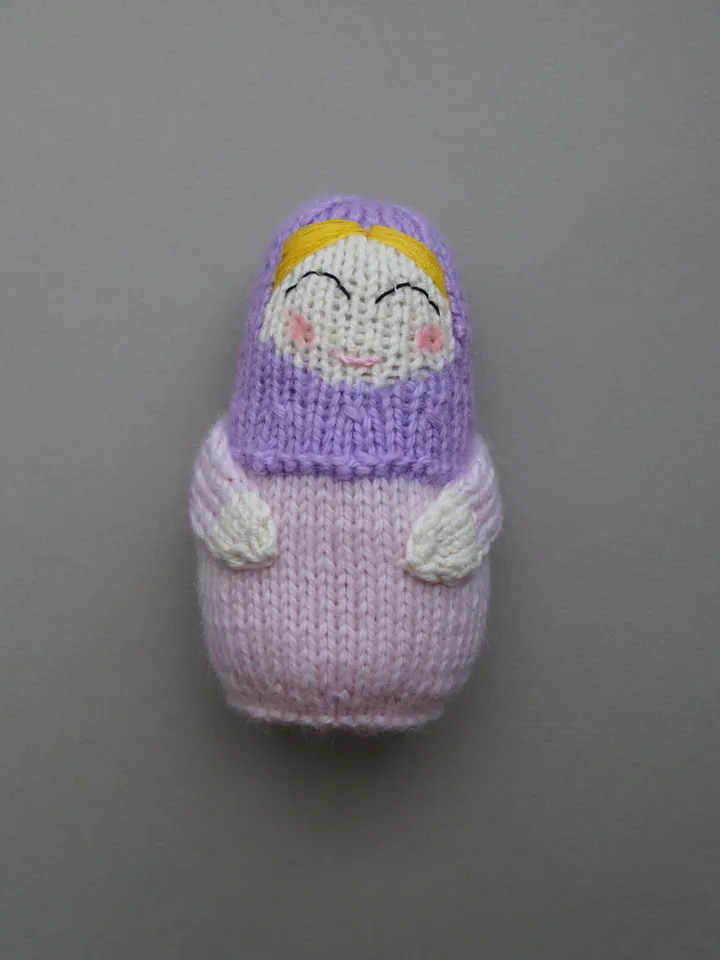 Matryoshka toy knitting pattern. PDF. Russian doll knitting