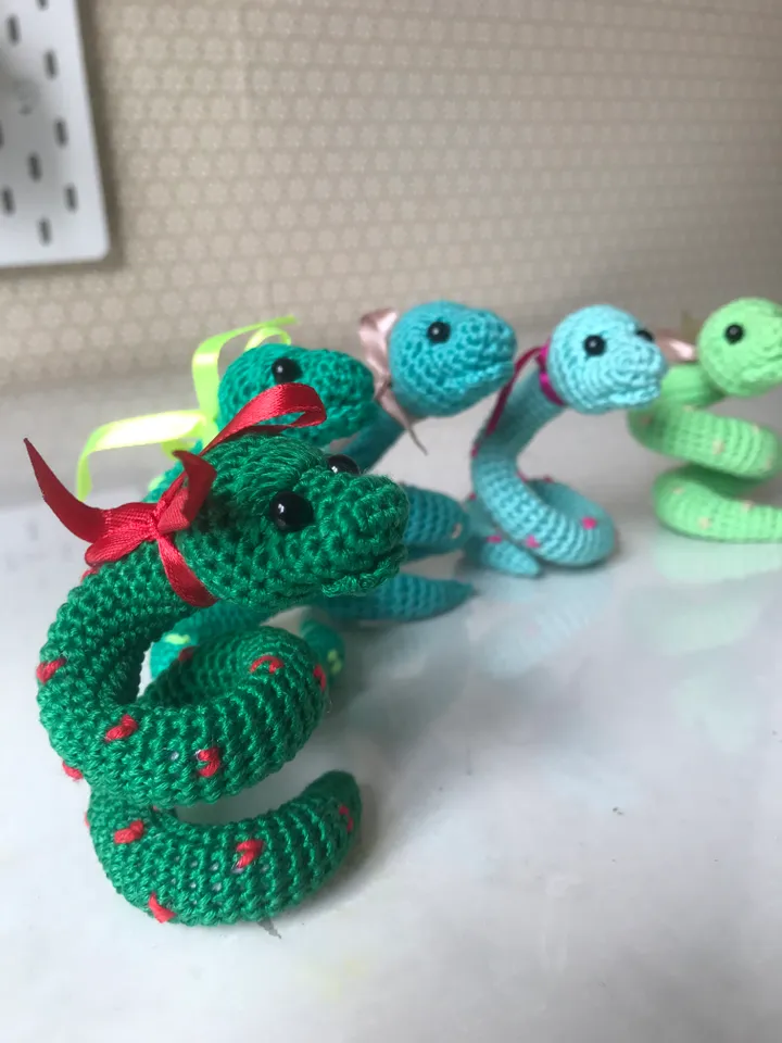 Snake toy keychain blue