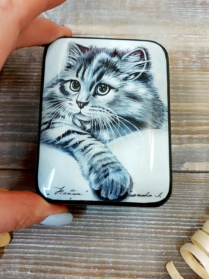 Beautiful Russian Lacquer Box "Cat" Hand painted miniature painting jewelry box Mother of pearl Papier mache Art gift Fedoskino