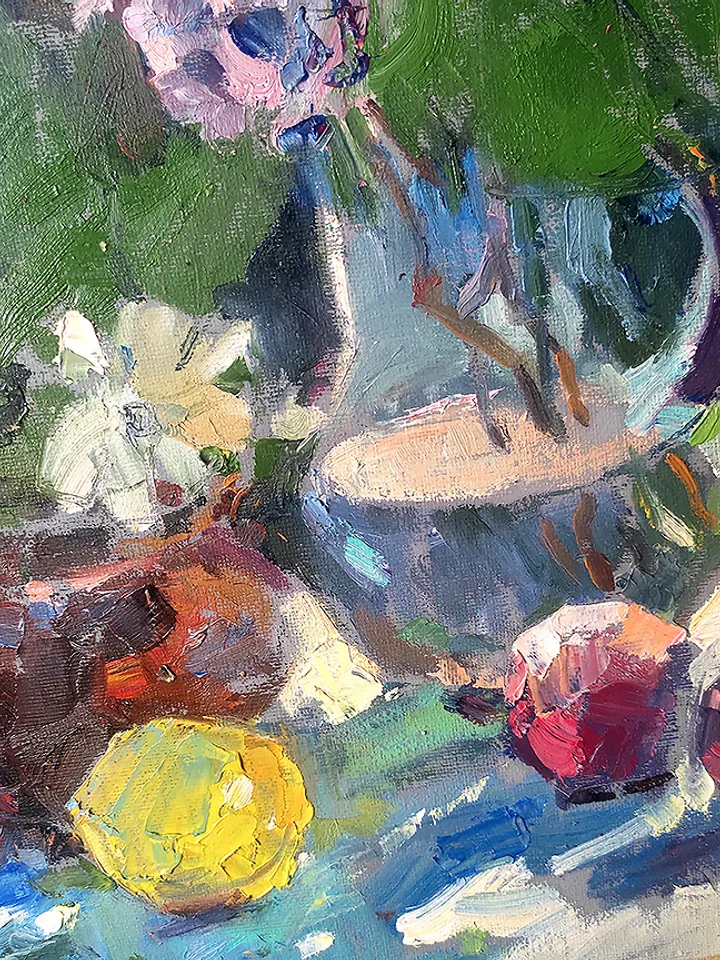 Lilac on a sunny table