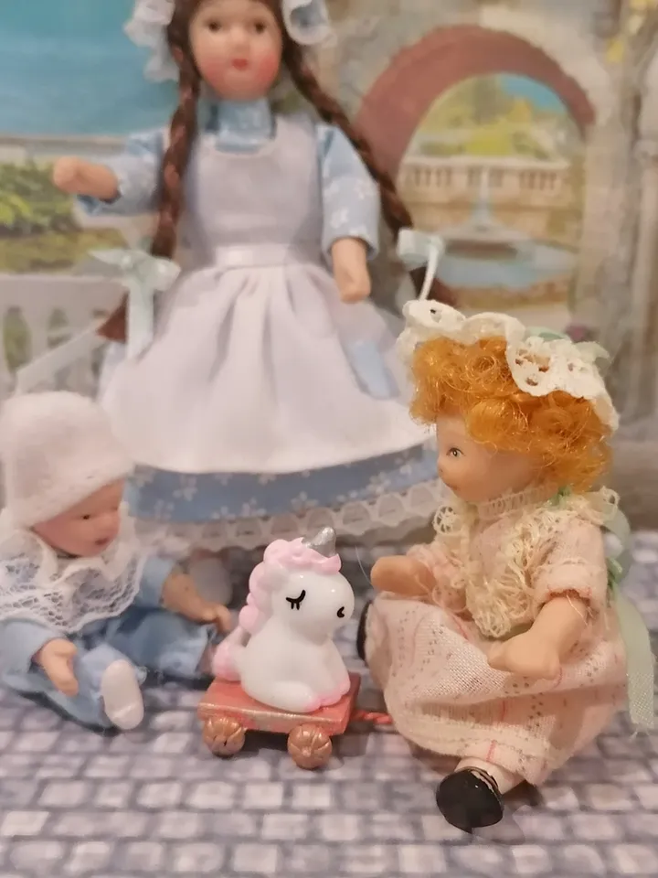 Unicorn on a cart. Puppet miniature. Scale 1:12. Dollhouse miniature.1:12 scale.