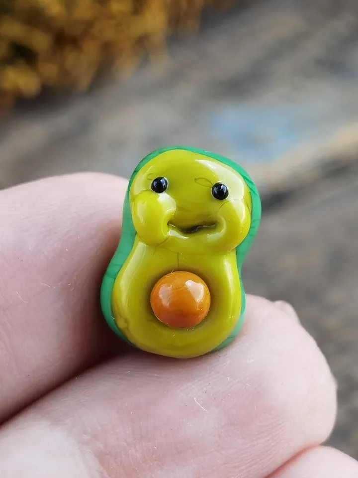 KAWAII AVOCADO figurine Miniature Avocado Glass Avocado beads Vegetable beads Miniature animals Vegatable ornament Decor Glass figurines