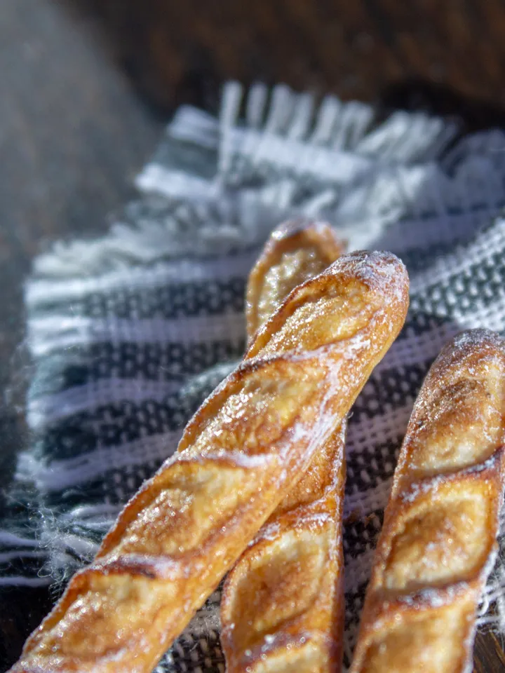 TUTORIAL Miniature polymer clay baguette