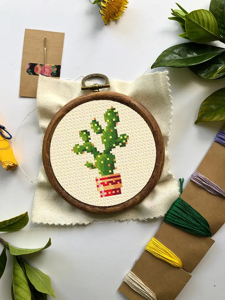 Cute cactus plant cross stitch pattern PDF download Small cross stitch chart, Cactus hand embroidery PDF, Potted plants, DIY Home decor #P22