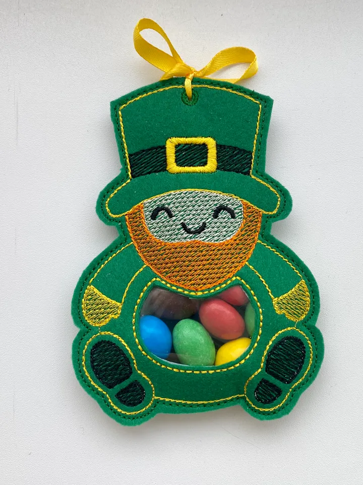 In The Hoop Machine Embroidery design ITH Peekabo Bag St. Patrick Day LeprechaunTreat Bag ITH Pattern.