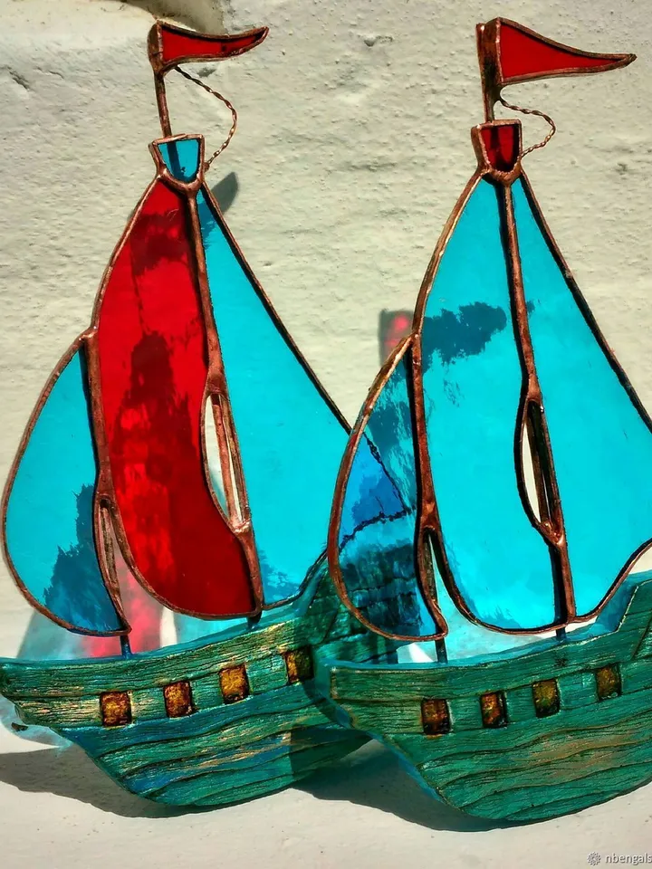 Tiffany Stained Glass: Sailboat, Tiffany Stained Glass Boat, Handmade Stained Glass Sailboat, Small Glass Ship in Tiffany Style, Decorative Glass Boat Figurine, Stained Glass Nautical Keepsake