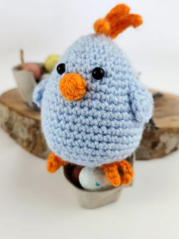 Beginner-Friendly Easter Chick Crochet Pattern - Charming Table Decoration