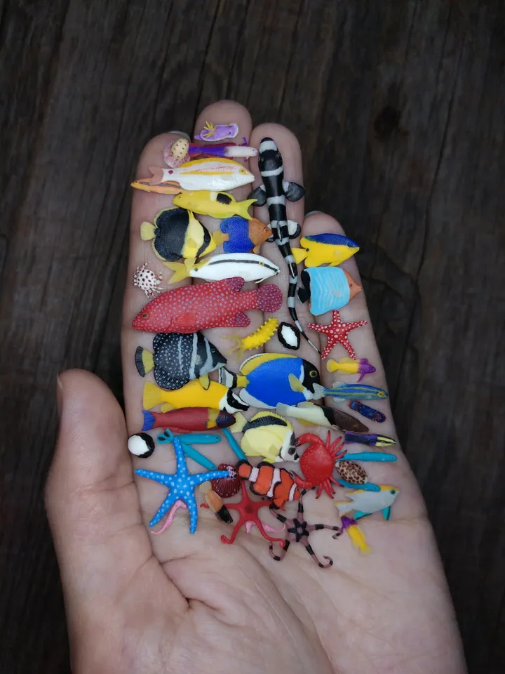 Set of miniature clay sea creatures, tiny animal for diorama, dollhouse or resin art