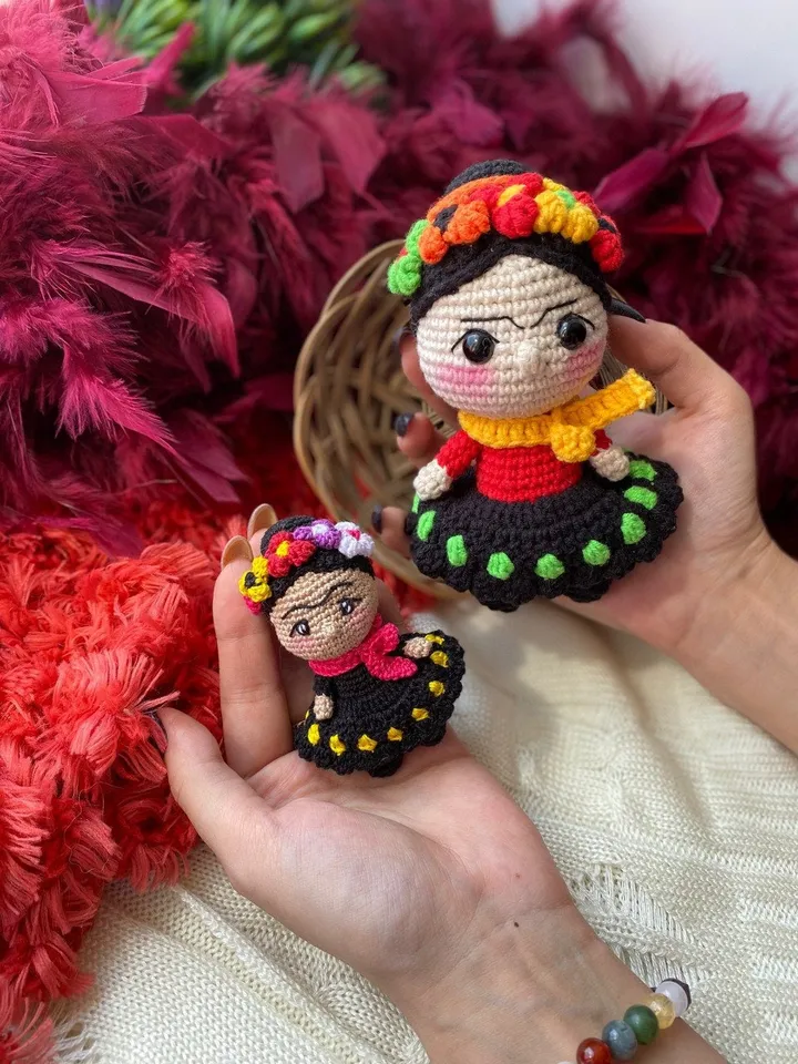PDF Frida Kahlo Doll, Amigurumi doll pattern, Crochet ornament, Amigurumi decoration, Amigurumi Crochet Frida Doll Pattern