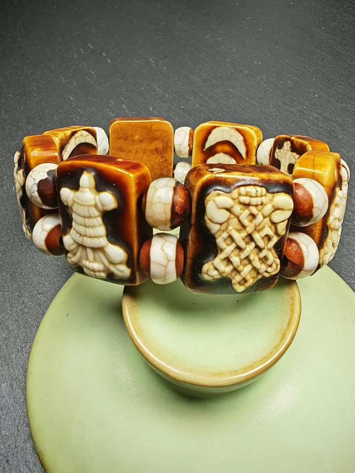 Gandhanra Tibetan Dzi Agate Ashtamangala Bracelet | Eight Auspicious Guardian Symbols | Blessed from Derge Tibet