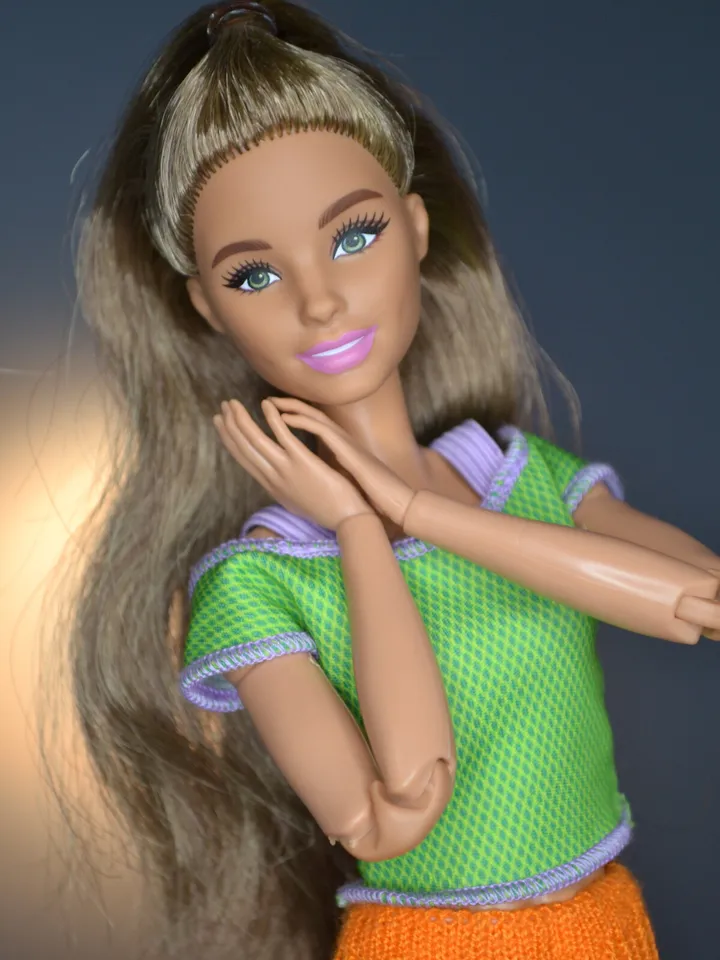 Skirt for Barbie dolls