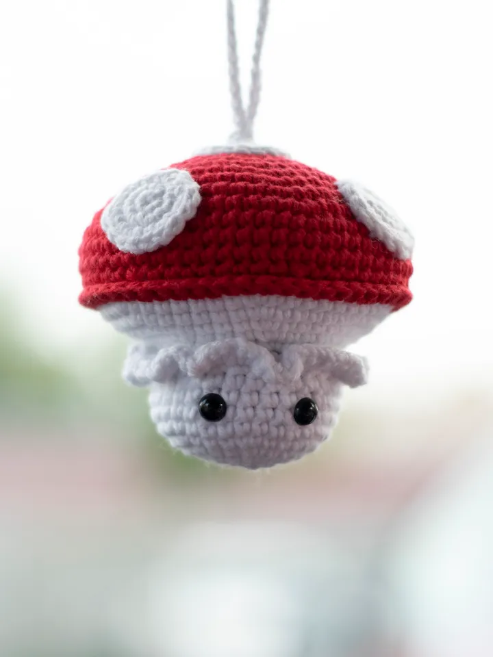 Red mushroom car hanging accessories for women, rear view mirror charm, stuffed mushroom cute car pendant