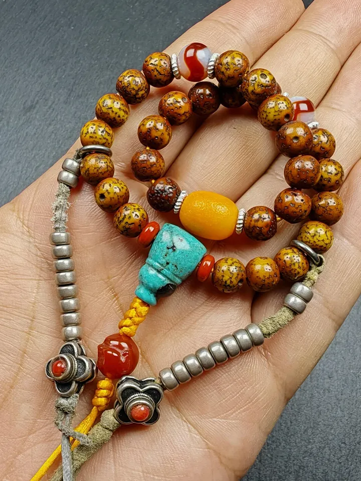 Gandhanra Authentic Tibetan Handhold Wrist Mala - 7.5mm Old Lotus Seed Beads Bracelet - Portable Buddhist prayer beads for Meditation