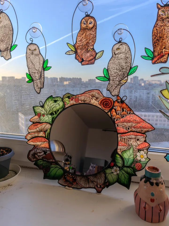 Handmade stained glass mirror with mushrooms, Home decor with fungi