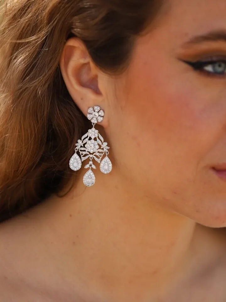 Elizabeth Taylor Wedding Earrings , Art Deco Bridal Earrings, Swarovski Crystal Wedding Jewelry, Chandelier Statement Earrings For Bride