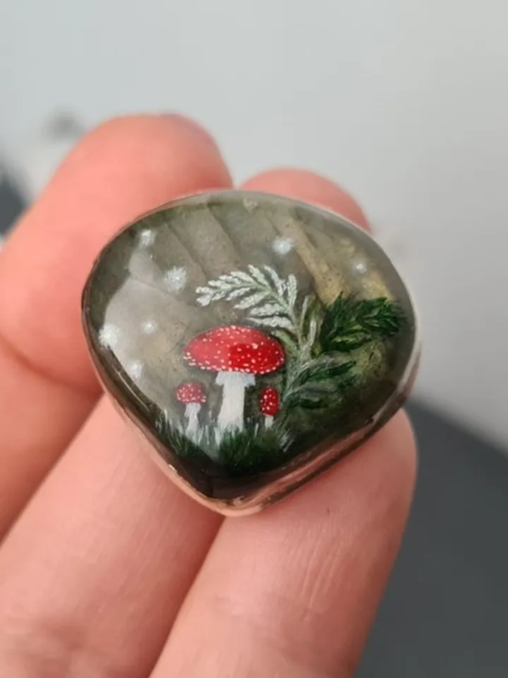 Labradorite ring Stone painting fly agaric Aaa large labradorite ring 飛木耳環