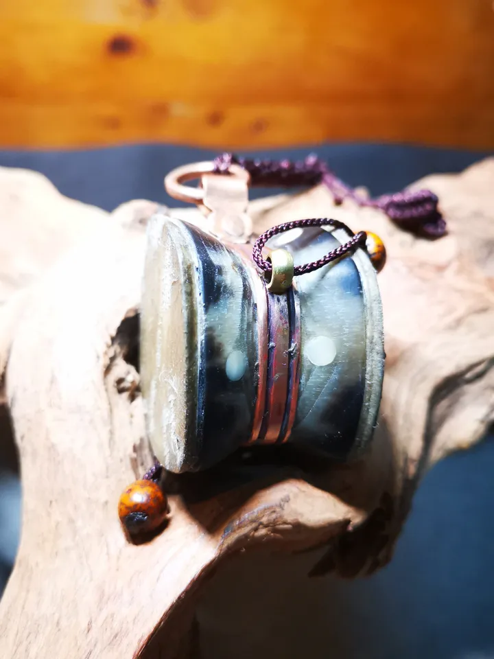 Gandhanra Handcrafted Tibetan Mini Chöd Damaru Drum – Sacred Ceremonial Ritual Implement for Tantric Practices - Carved from Yak Horn