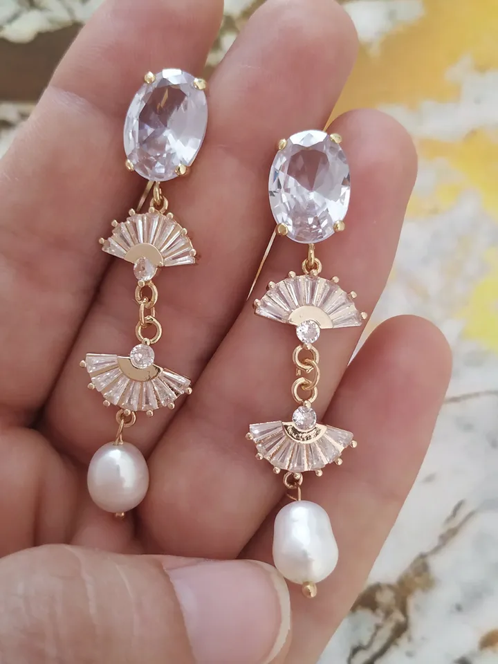 Art deco Extra Long Gold Wedding Earrings, Freshwater Pearl Boho Bridal Earrings, Fan Vintage Style Statement Earrings, Swarovski Jewelry
