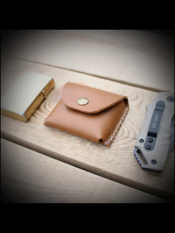 Leather pattern to make a Mini wallets. BF9