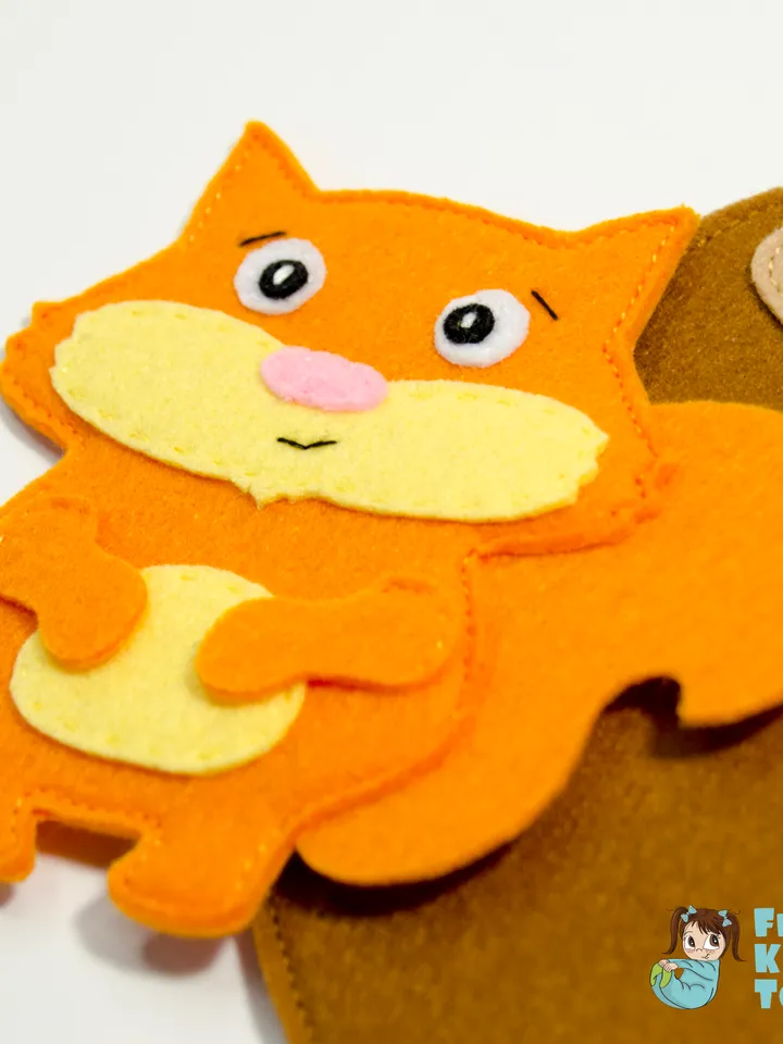 Squirrel in Nuthouse, PDF Pattern and Tutorial, SVG file