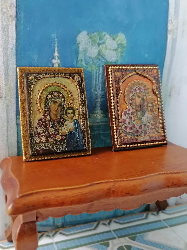 Miniature icon. Christmas icon.1:12 scale.Dollhouse miniature. Christmas. 1:12.Handmade.