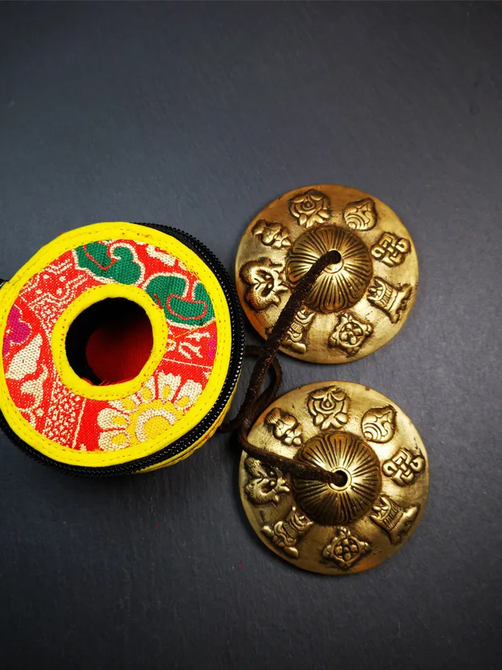 Gandhanra 7.4cm Tibetan Cymbals,Tingsha Bell,Buddhism Ritual Implement,Handmade in Nepal,Astamangal Pattern