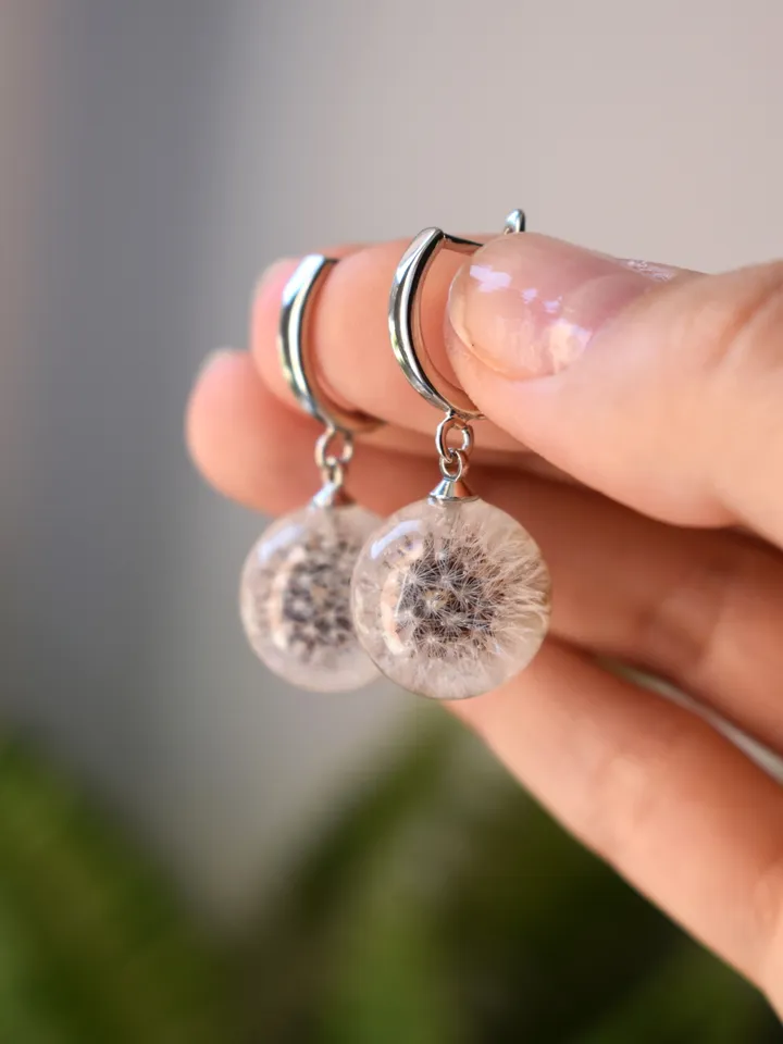 Dandelions earrings. Earrings with dandelions in resin. Real whole dandelions sphere earrings.