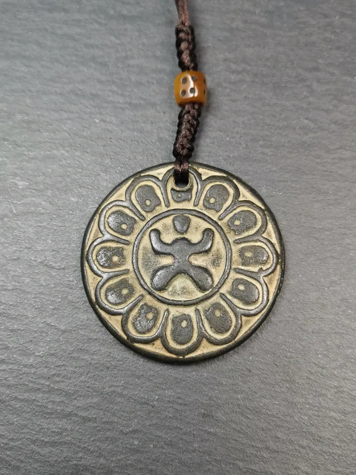 Gandhanra Vintage Tibetan Chenrezig / Padmapani Amulet,Om Mani Padme Hum Badge Pendant, Made of Thokcha,1.7"