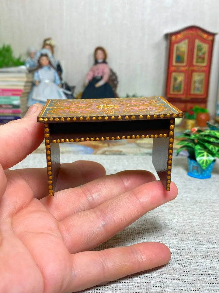 Coffee table for a dollhouse. 1:12. miniature dollhouse.
