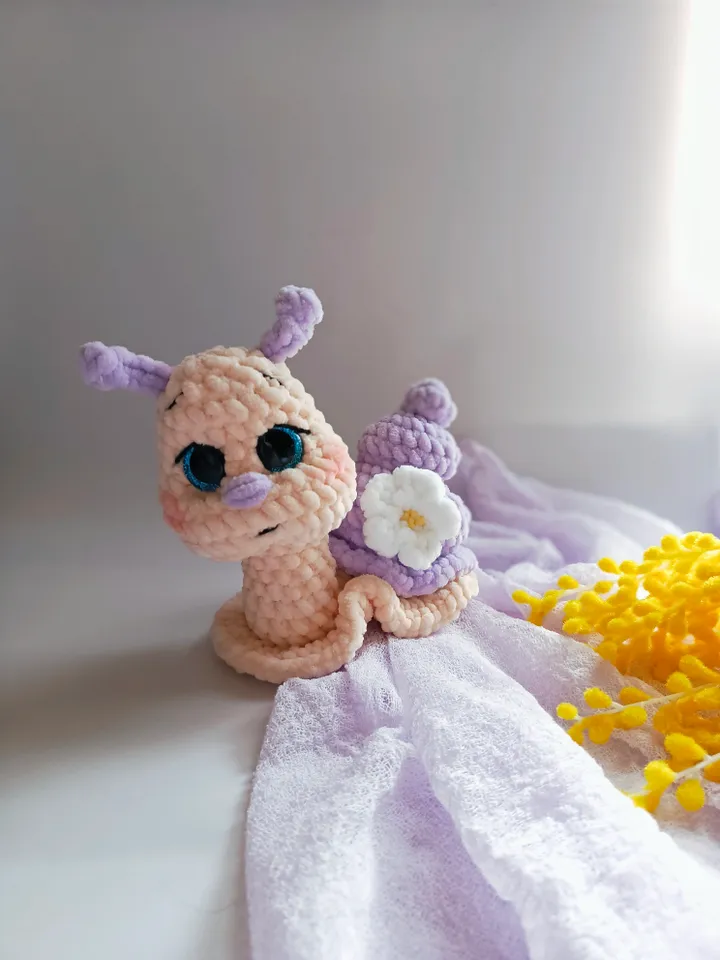 Crochet pattern snail amigurumi PDF file in ENG