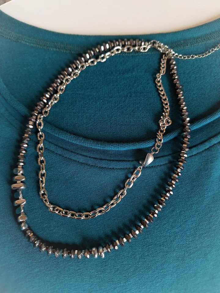 Hematite and Stainless Steel Choker Black Jewelry for Women Statement Jewelry as a Gift Chic Necklace Made of Natural Stones Accessory for Women Necklace with Chain Casual Denim Style