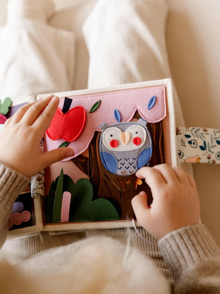 Quiet Book for Girls Age 1-3, Felt Book with Forest Animals, Educational Toddler Toy, Felt Busy Book, Montessori Travel Book, Kinderkrama