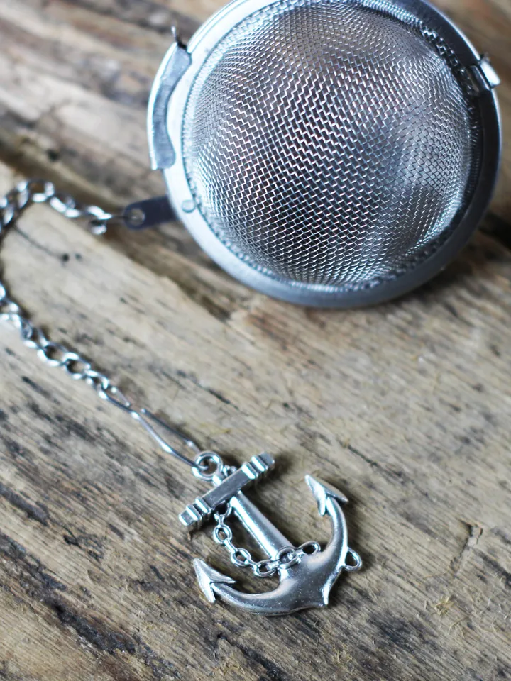 Tea steeper anchor for loose leaf tea, Tea Strainer with anchor pendant, tea infuser anchor charm, Herbal tea gift