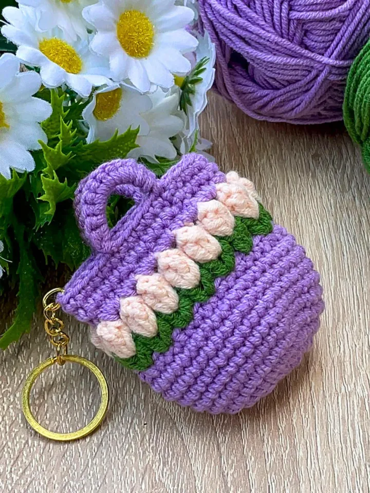 Floral Crochet Bag Keychain PDF Pattern – Mini Flower Purse Keyring Tutorial – Cute Handmade DIY Charm Digital Download