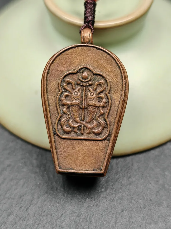 Gandhanra Antique Handmade Gau Ghau Shrine,Guru Rinpoche Gau Amulet, Mini Tibetan Buddhist Altar Amulet Pendant,Made of Red Copper