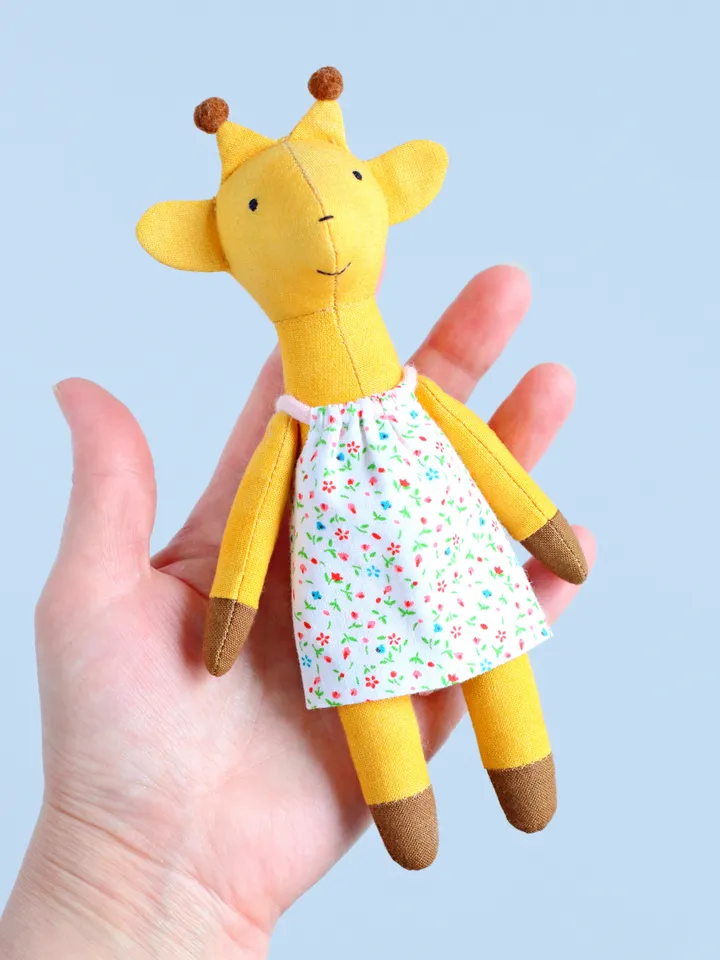PDF Sundress for Mini Dolls FREE Sewing Pattern