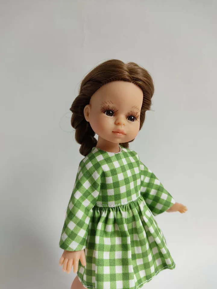 PDF sewing pattern for mini Paola Reina dolls.