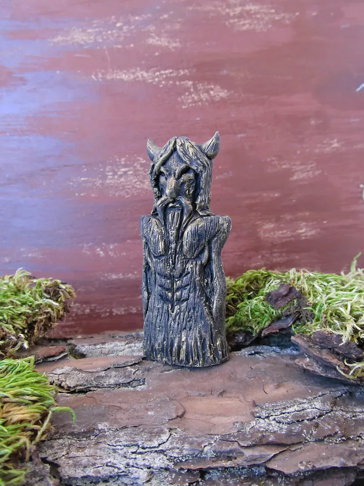 Loki God statue Viking Norse gods Asatru Heathen god Nordic Totem Altar figurine Fenrir Sigyn Sleipnir Celtic Idol Board game chip Collectable figurine