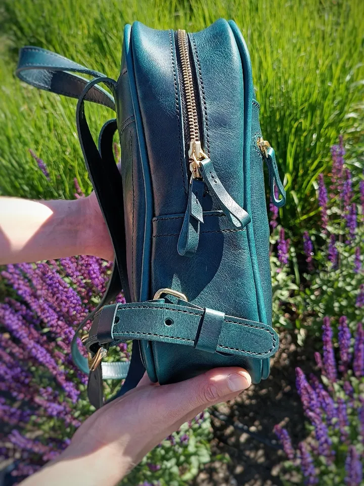 Leather pattern of a city backpack - pattern of a leather backpack - Download PDF