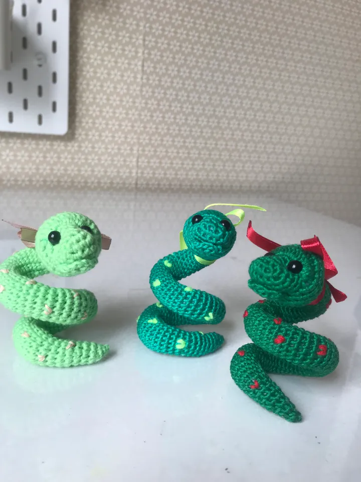 Snake toy keychain blue