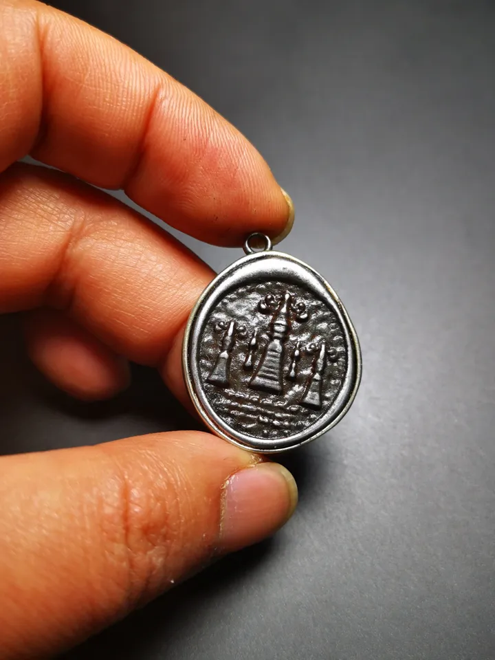Gandhanra Antique Tibetan Buddhist Protective Pendant,Stupa,Pagoda,Buddhist Tower Amulet Badge,Made of Thokcha,inlaid with Sliver