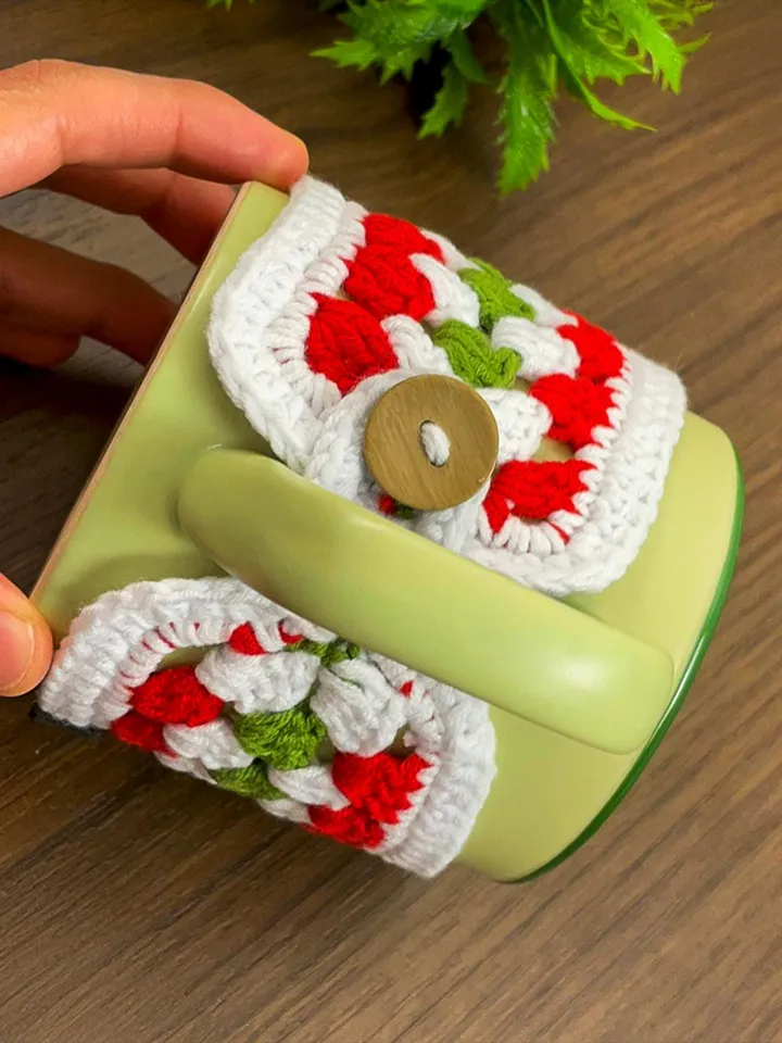 Christmas Crochet Mug Cozy Pattern PDF, Festive Red Green White Cup Cozy Pattern, Handmade Holiday Mug Cover, Crochet Cup Sleeve Tutorial