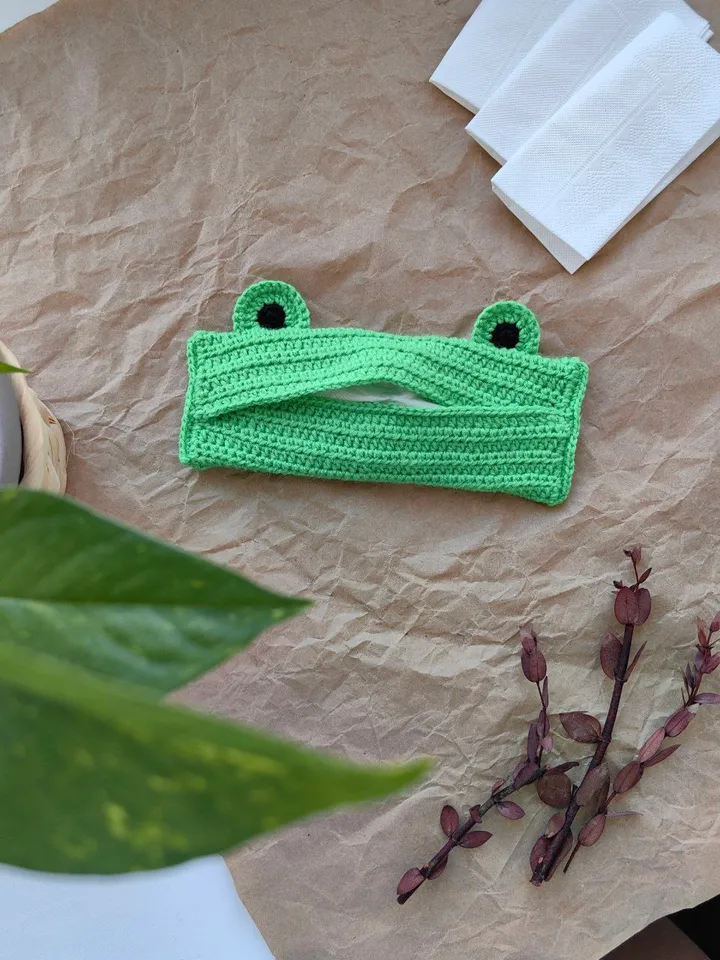 Crochet pattern holder napkin Frog