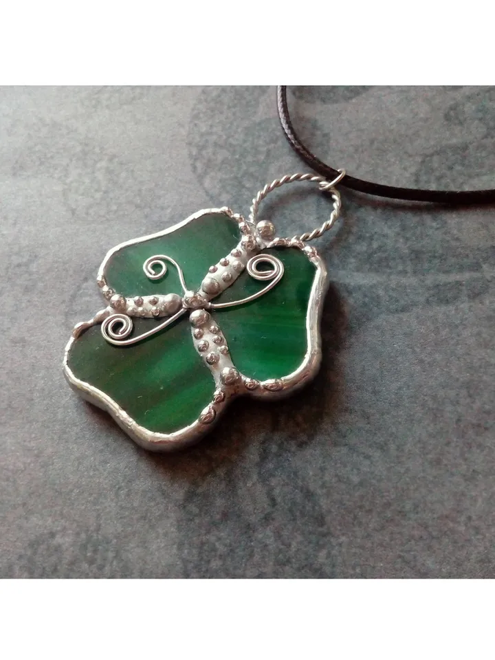 Lucky shamrock, Green trefoil, st patricksday, Shamrock pendant, Irish necklace, Clover leaf necklace, St Patrick