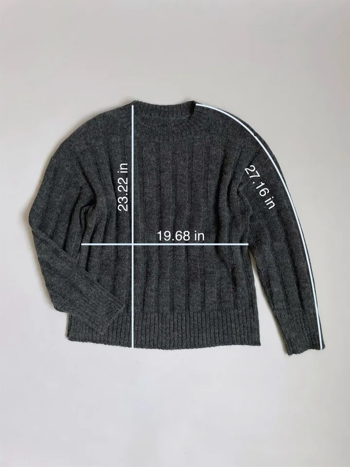 Women's grey alpaca sweater c-neck