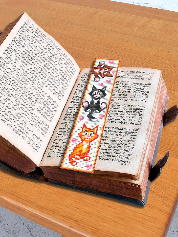 Modern bookmark cat cross stitch pattern digital PDF Handmade bookmark embroidery beginners Instant download Gift for book lover #B2