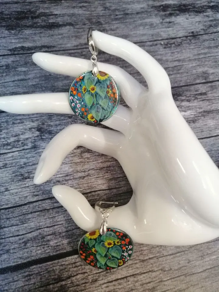 Pearl earrings: Garden flowers and Sunflower hand painted on green mother of pearl earrings • Elegant handcrafted jewelry • Stylish art gift