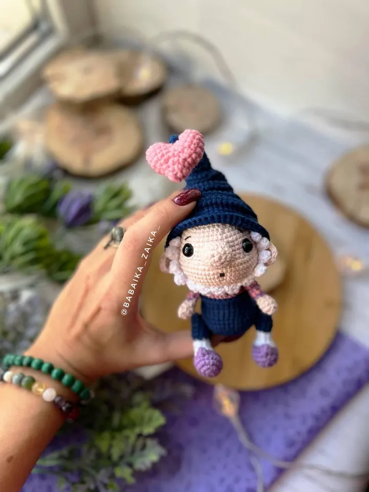 PDF Crochet Pattern Cute Gnome in love Crochet Gnome and Heart Amigurumi gnome pattern Crochet Heart Cute gnome Doll pattern Amigurumi doll